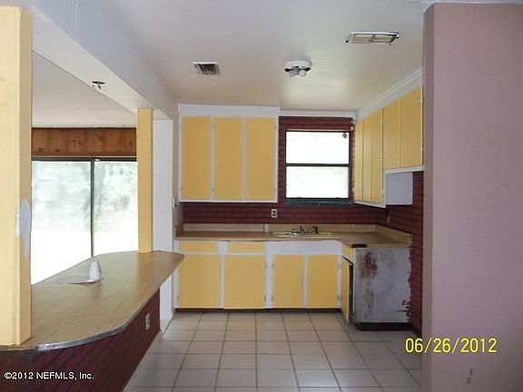 4th image of 210 WOODSIDE Avenue