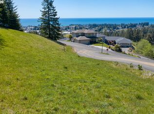 6881 Izaiha Dr, Brookings, OR 97415