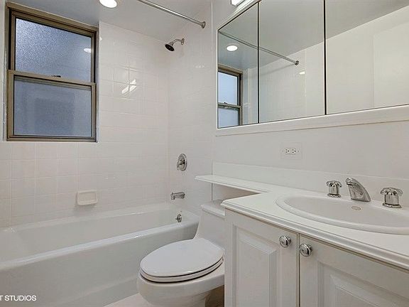 4th image of 40 Park Ave APT 19a