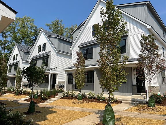 3rd image of 1717 Hideaway Ln #17