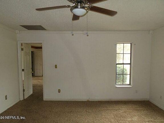 5th image of 3028 S DEER Avenue