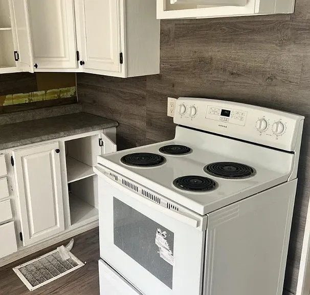 383 Belanger Ave #2 — Photo 9