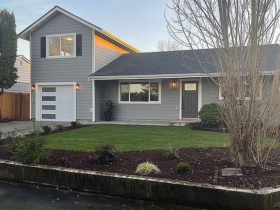 2nd image of 2911 S 252nd St