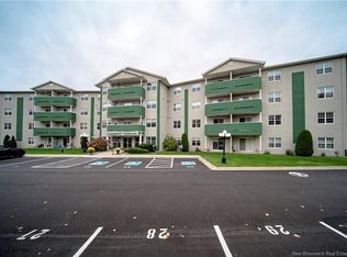 158 Hanwell Rd Unit 211, Fredericton, NB E3B 9K7