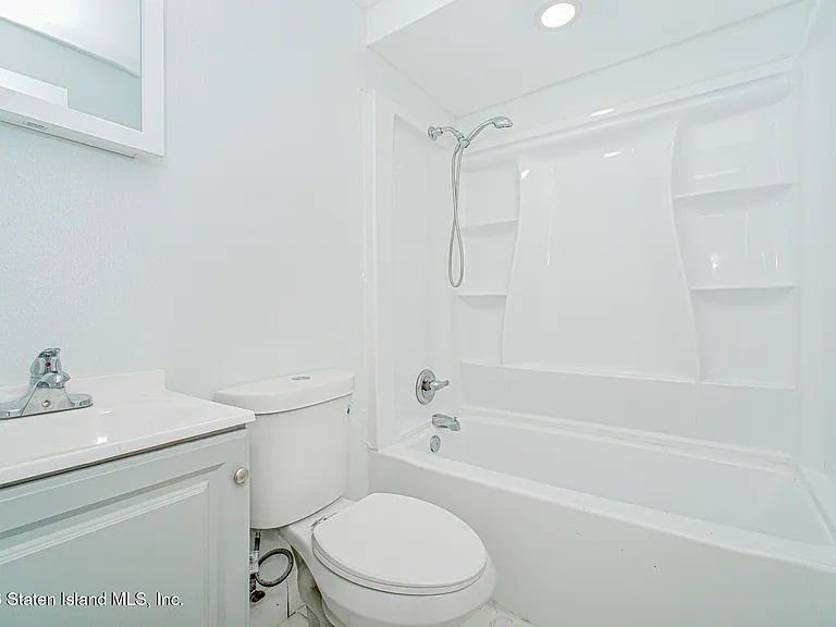 280 Targee St #1 — Photo 7