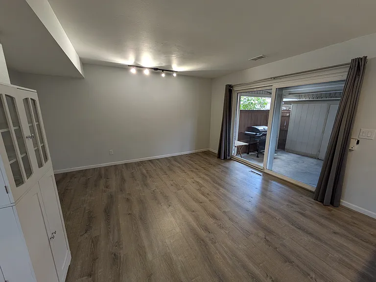 9239 E Nassau Ave — Photo 5
