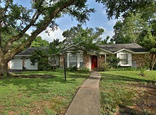 511 S Pecan Dr, Tomball, TX 77375