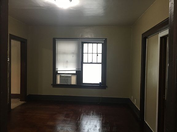 2nd image of 723 N 22nd St