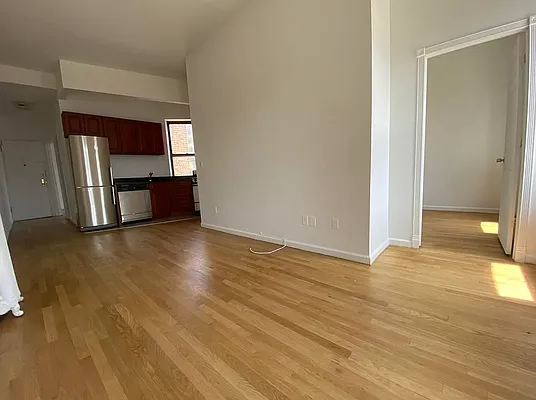 Rented by J PRESTON AND ASSOCIATES INC | media 16