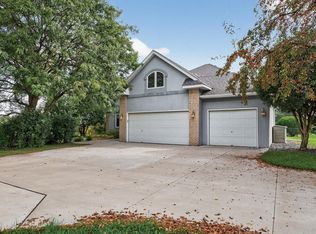 829 Jasmine Ave N, Lake Elmo, MN 55042