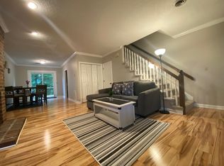 105 Arcadia Ln APT B, Oak Ridge, TN 37830