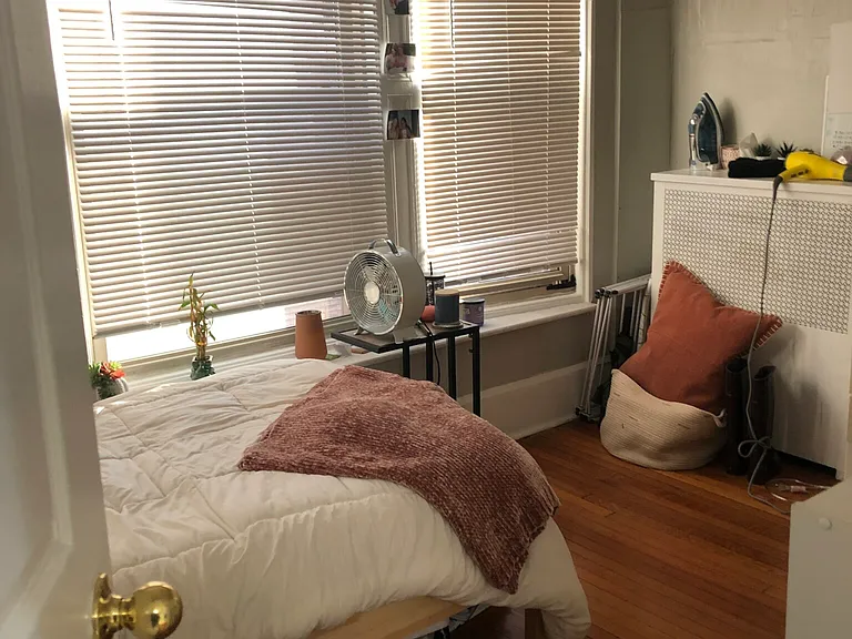877 Beacon St #21 — Photo 4