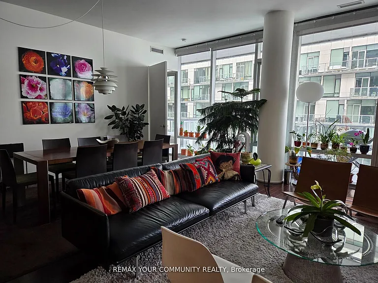 39 Queens Quay E #815 — Photo 3