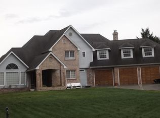 696 E Marrowstone Rd, Nordland, WA 98358