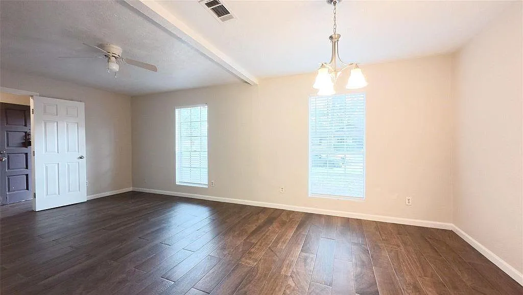 3 bed, 2.0 bath, 1786 sqft, $1,800 — Photo 4