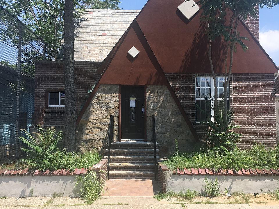 1st image of 109-35 203rd St