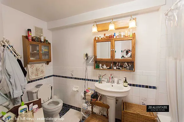 Rented by ZealEstate Group Inc | media 17