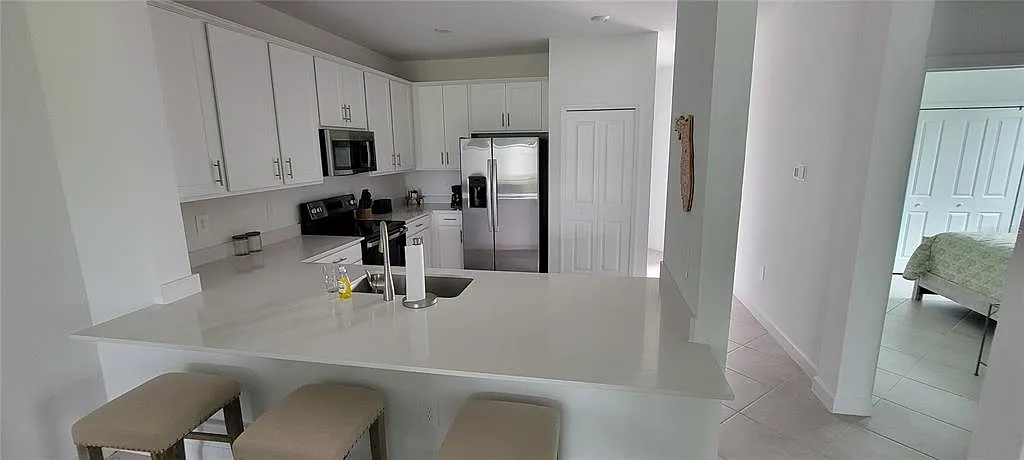 3 bed, 2.0 bath, 1417 sqft, $2,500 — Photo 4