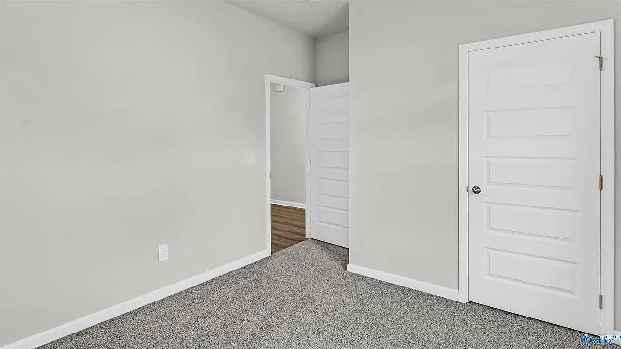 4 bed, 1537 sqft, $1,899 — Photo 4