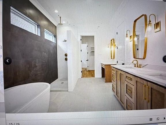 4th image of 5068 Twin River Pl