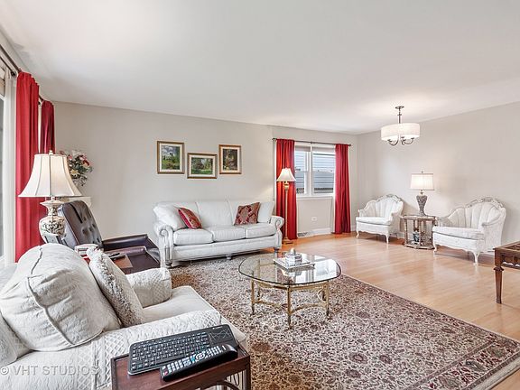 3rd image of 10335 S Lacrosse Ave
