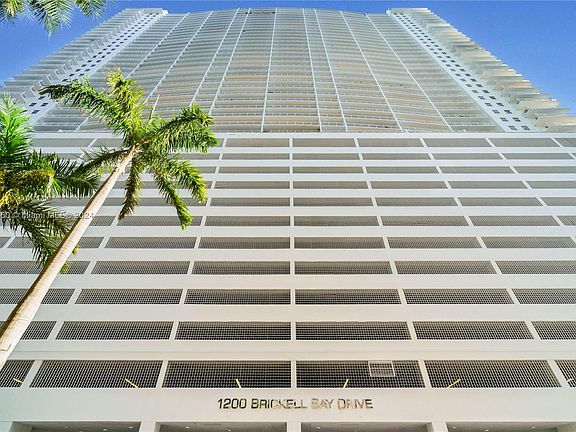 2nd image of 1200 Brickell Bay Dr APT 2209