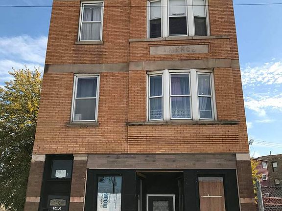 3rd image of 1605 S Blue Island Ave