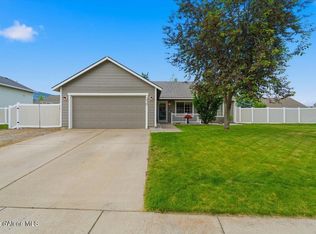 6825 W Soldier Creek Ave, Rathdrum, ID 83858