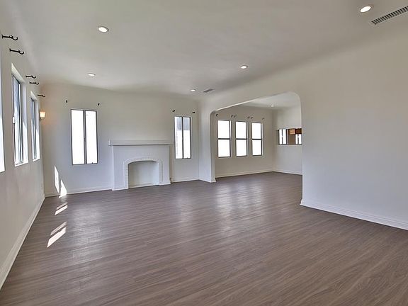 4th image of 6109 Horner St