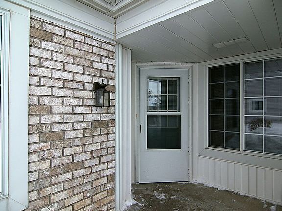 3rd image of 7438 Hinton Park Ave S