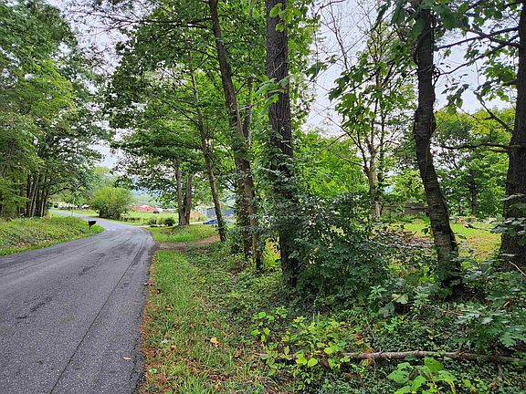 4th image of 16871 Sapling Ridge Rd