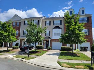 9756 Walkers Glen Dr, Concord, NC 28027