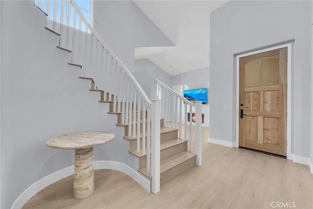 3 bed, 1625 sqft, $6,800 — Photo 3