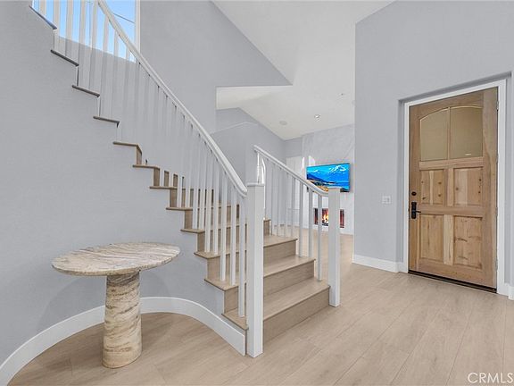 3rd image of 11 Roma Ct