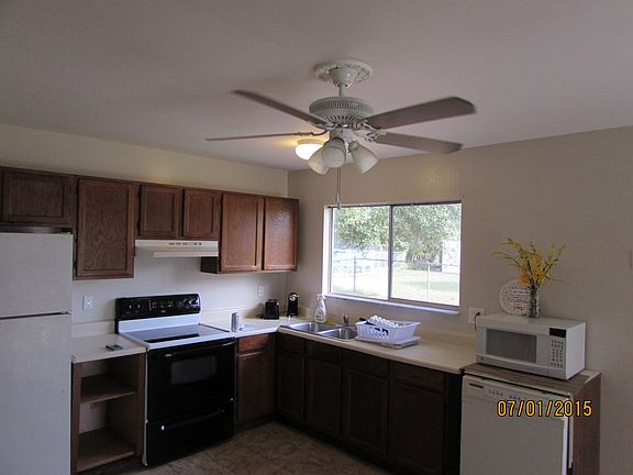 4th image of 1495 SE Grapeland Ave