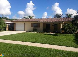 17 Forest Hills Ln, Boca Raton, FL 33431