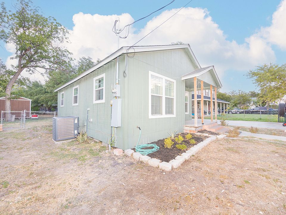 1st image of 1406 14th St #1406