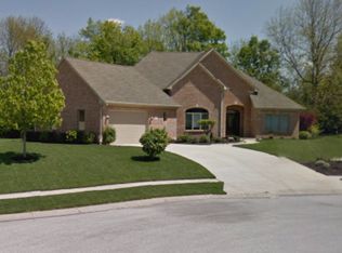 305 Southwind Ln, Greenwood, IN 46142