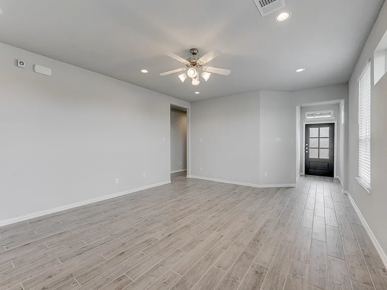 10505 Stone Peak Dr — Photo 7