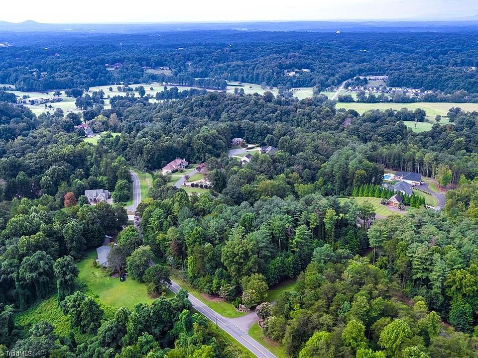 2nd image of Turning Leaf Dr