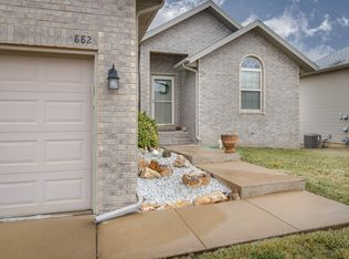 882 W Pembrook Ave, Nixa, MO 65714