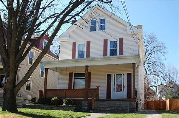 1303893 Regent