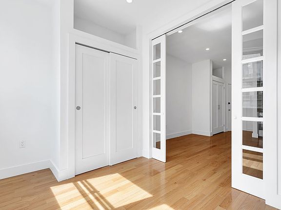 4th image of 239 E 81st St APT 4A