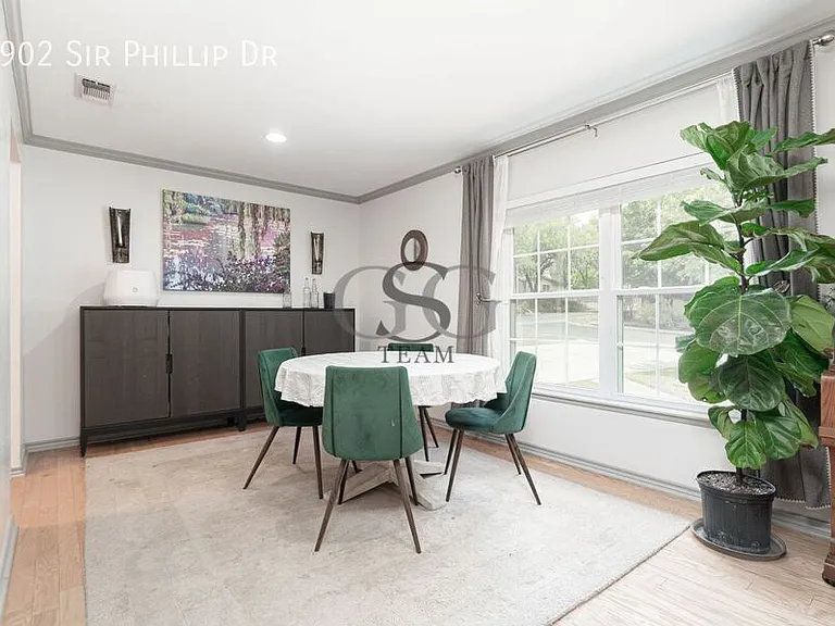 2902 Sir Phillip Dr — Photo 7