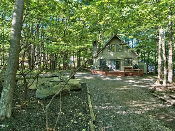 761 Deerfield Rd, Lake Ariel, PA 18436