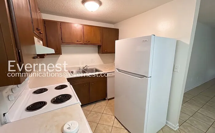 1 bed, 1.0 bath, 650 sqft, $695 — Photo 4