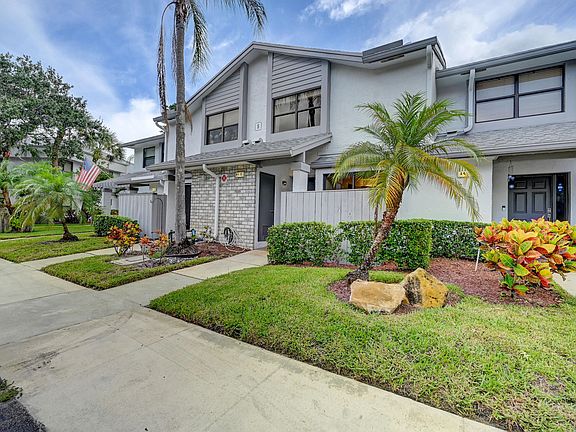 4th image of 4419 Carambola Circle S #2627