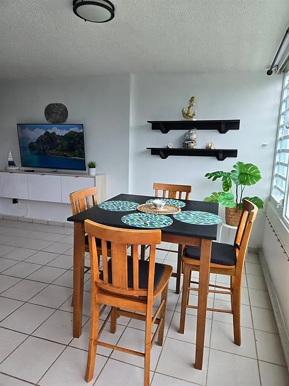 1 bed, 1.0 bath, $1,350 — Photo 3