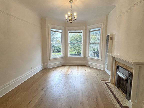 3rd image of 1840 Fell St #1840A
