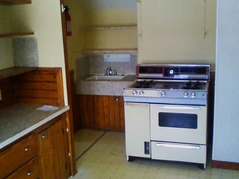 2nd image of 122 Samuel Avenue # Fl 4th